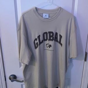 Men’s “global” H&M t-shirt. Oversized fit.
